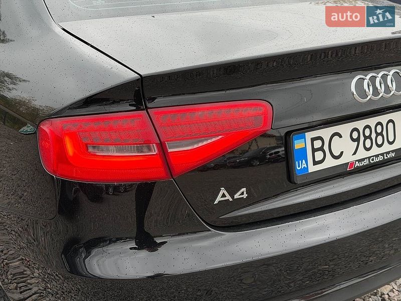 Седан Audi A4 2013 в Винниках