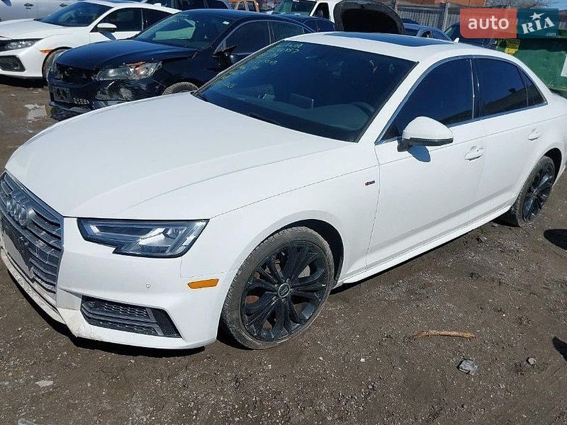 Седан Audi A4 2018 в Львове