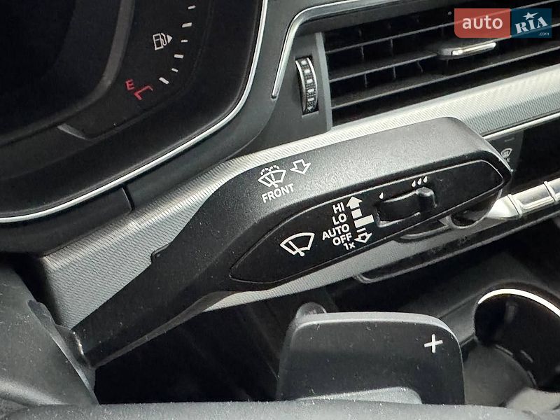 Седан Audi A4 2017 в Києві