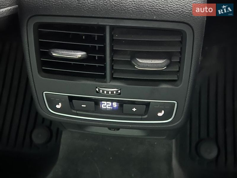 Седан Audi A4 2016 в Ковелі