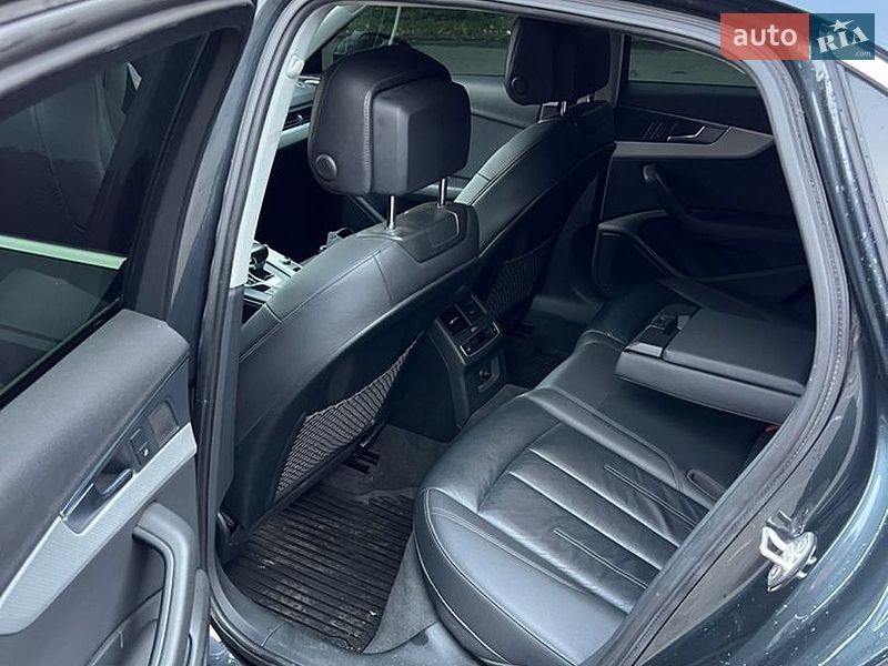 Седан Audi A4 2016 в Ковелі