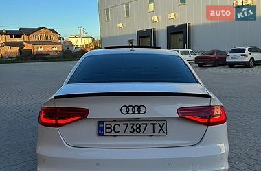 Седан Audi A4 2015 в Львові