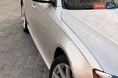 Седан Audi A4 2014 в Львове