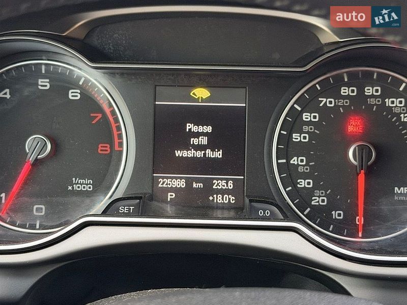 Седан Audi A4 2014 в Львове