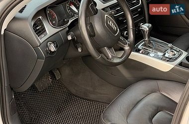 Седан Audi A4 2014 в Львове