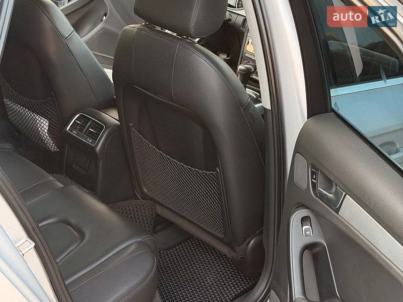 Седан Audi A4 2014 в Львове