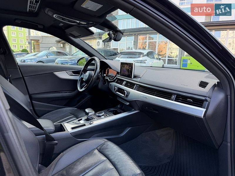 Седан Audi A4 2017 в Ивано-Франковске