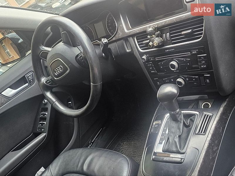 Седан Audi A4 2013 в Киеве