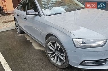 Седан Audi A4 2013 в Киеве
