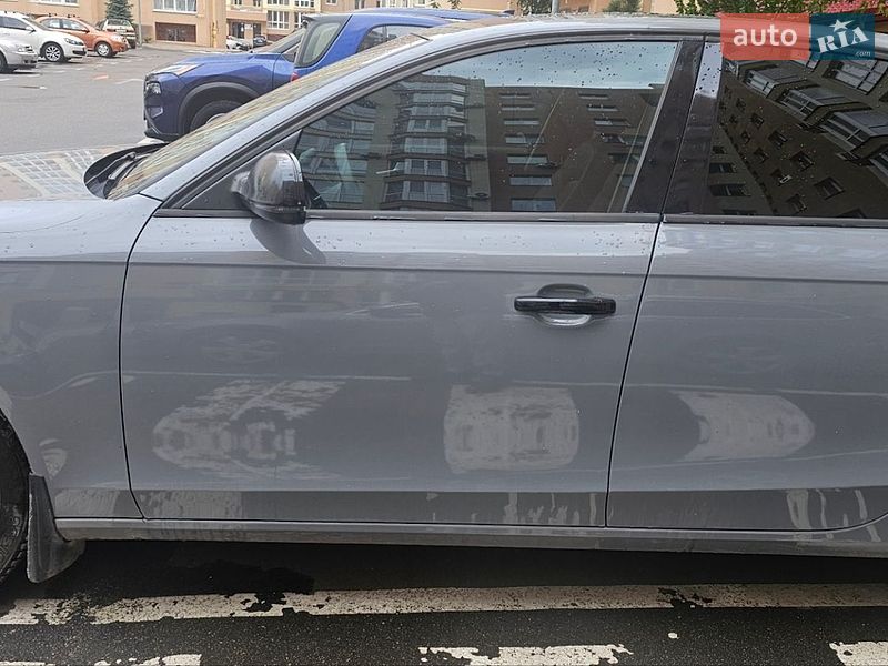 Седан Audi A4 2013 в Киеве