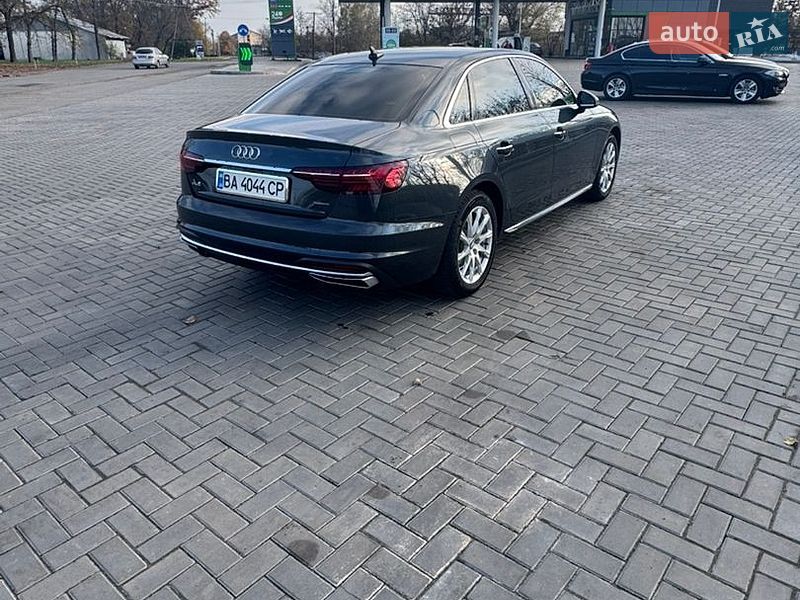 Седан Audi A4 2020 в Гайвороне