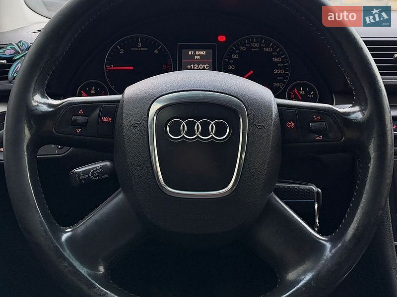 Универсал Audi A4 2006 в Киеве