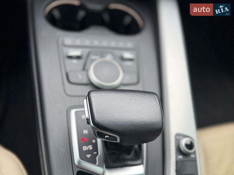 Седан Audi A4 2017 в Львові