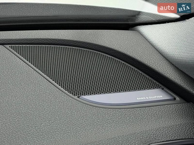 Седан Audi A4 2018 в Кропивницькому