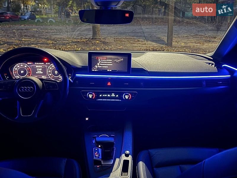 Седан Audi A4 2018 в Кропивницькому
