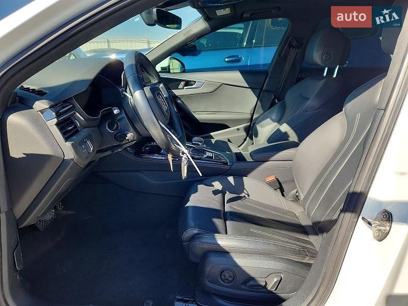 Седан Audi A4 2024 в Киеве