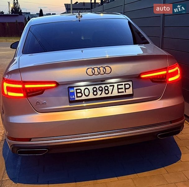 Седан Audi A4 2018 в Тернополі