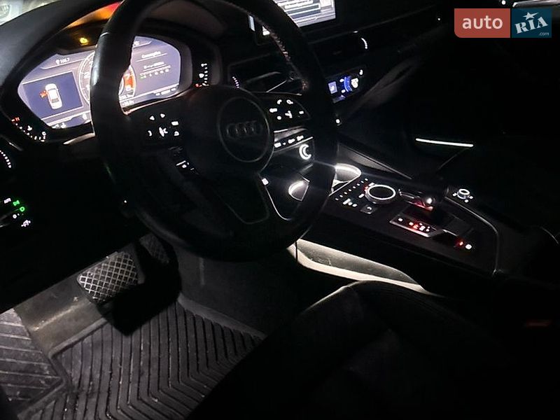 Седан Audi A4 2018 в Хмельницком