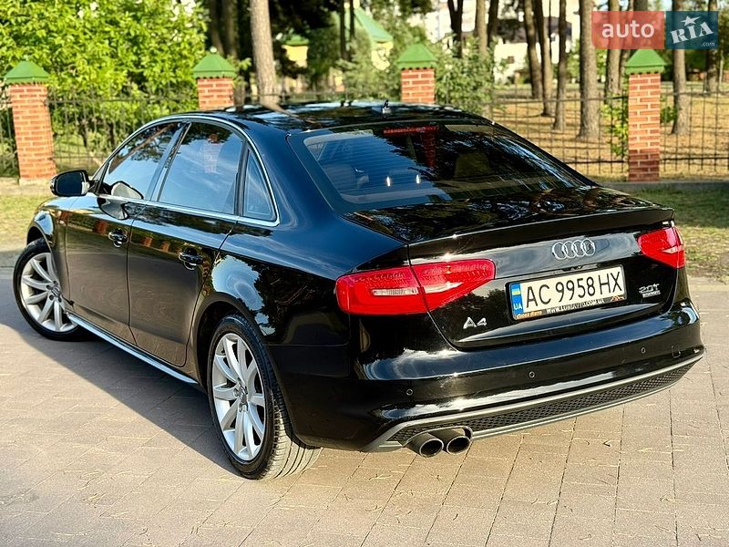 Седан Audi A4 2015 в Львове