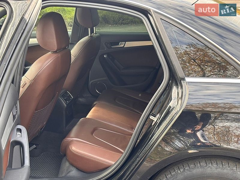 Седан Audi A4 2015 в Хмельницькому