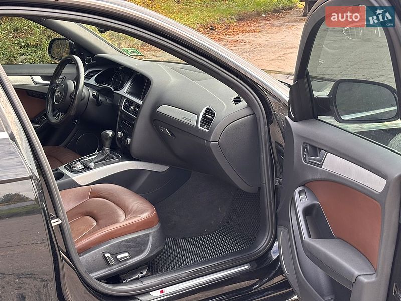 Седан Audi A4 2015 в Хмельницькому