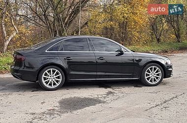 Седан Audi A4 2015 в Хмельницькому