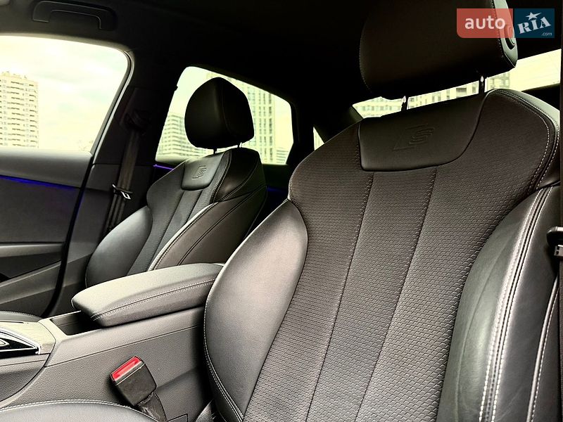 Седан Audi A4 2023 в Києві фото 3 Седан Audi A4 2023 в Києві