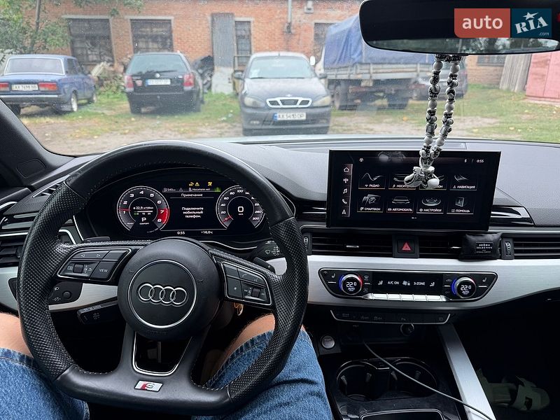 Седан Audi A4 2020 в Киеве