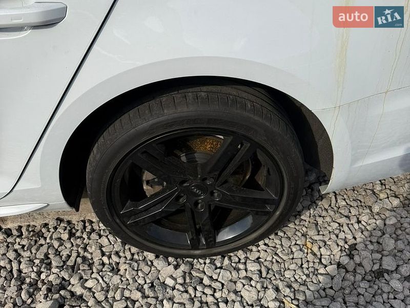 Седан Audi A4 2017 в Кривому Розі