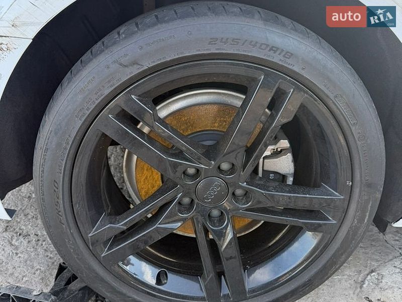 Седан Audi A4 2017 в Кривому Розі