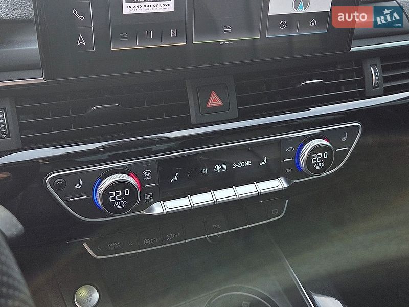 Седан Audi A4 2021 в Гостомеле