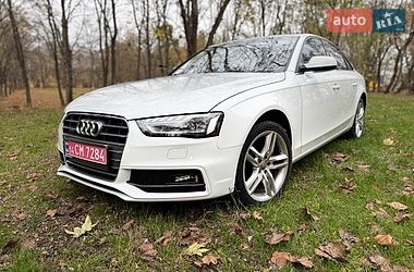 Седан Audi A4 2013 в Виннице