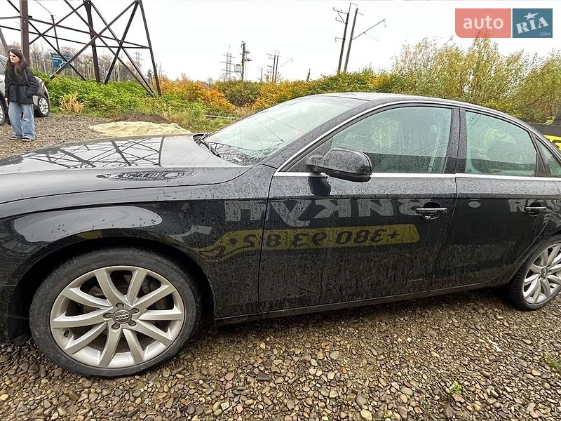 Седан Audi A4 2013 в Стрию
