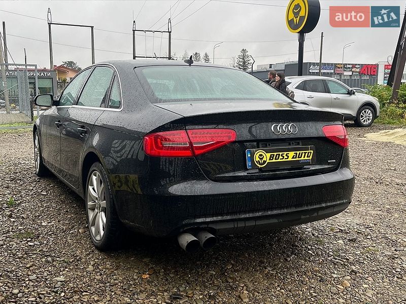 Седан Audi A4 2013 в Стрию