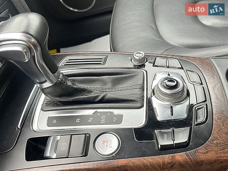 Седан Audi A4 2013 в Стрию