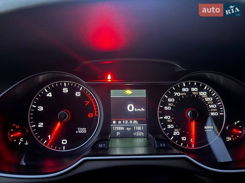 Седан Audi A4 2014 в Хирові