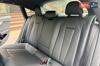 Лифтбек Audi A5 Sportback 2017 в 