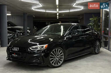 Лифтбек Audi A5 Sportback 2017 в 
