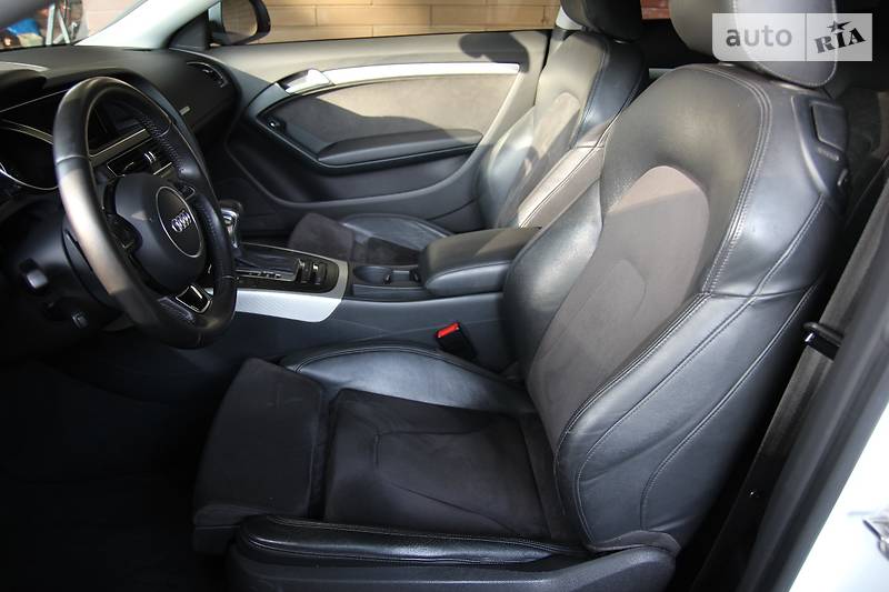 Купе Audi A5 2011 в Александрие