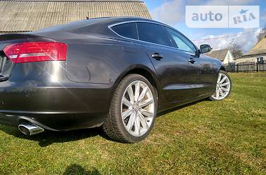 Седан Audi A5 2011 в Киеве