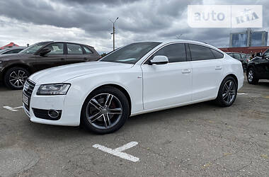 Седан Audi A5 2011 в Киеве