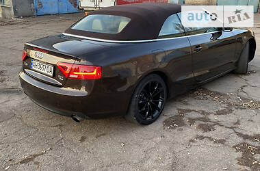 Кабриолет Audi A5 2013 в Киеве