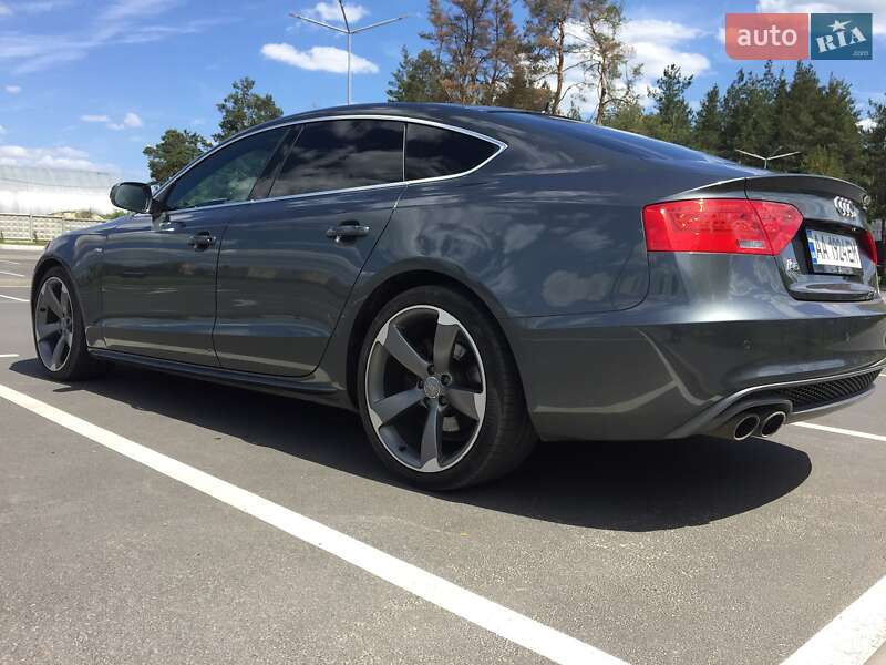 Купе Audi A5 2014 в Киеве