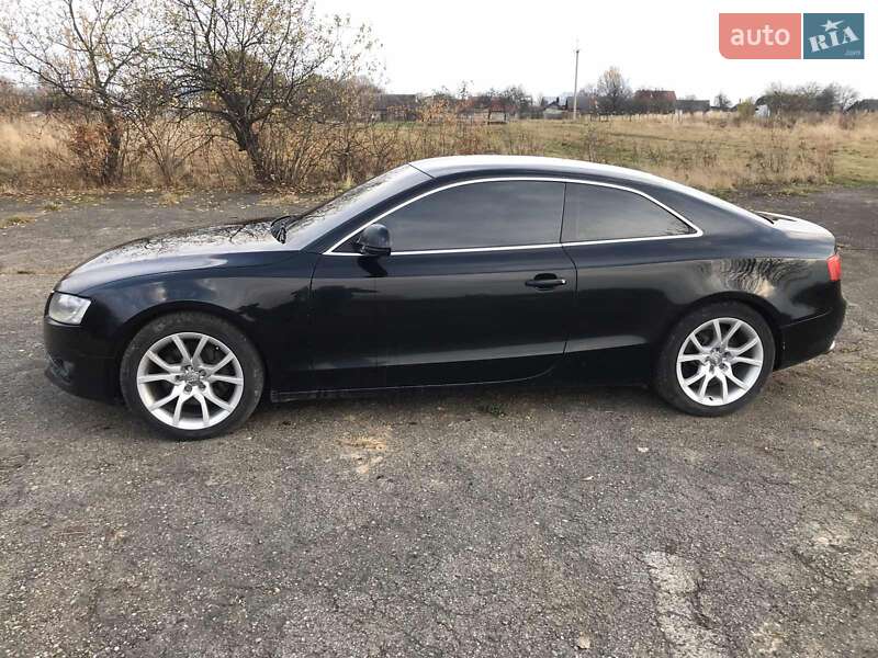 Купе Audi A5 2009 в Ивано-Франковске