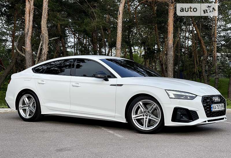 Лифтбек Audi A5 2022 в Киеве