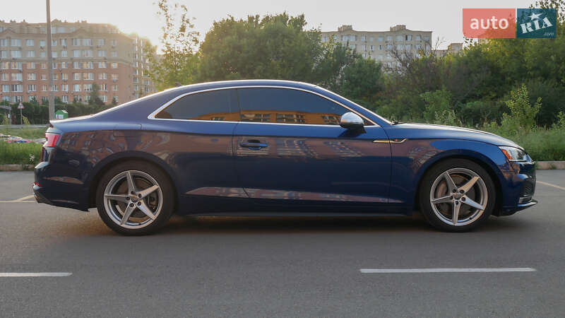 Купе Audi A5 2017 в Киеве
