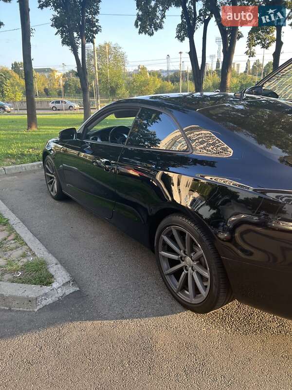 Купе Audi A5 2015 в Киеве