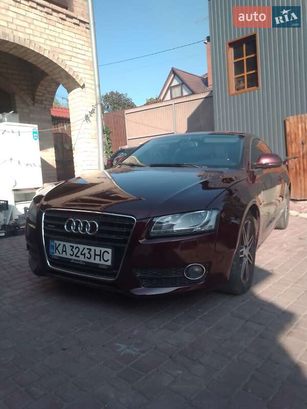 Купе Audi A5 2009 в Киеве