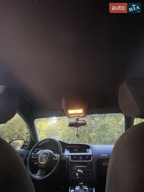 Купе Audi A5 2010 в Карловке