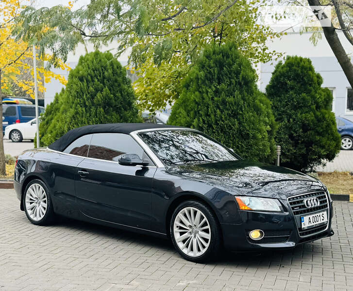 Кабриолет Audi A5 2011 в 